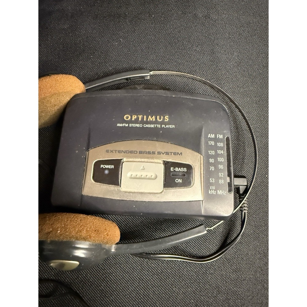 Vtg Optimus SCP—93 14-1236 Portable AM/FM Stereo Radio Cassette Player Walkman